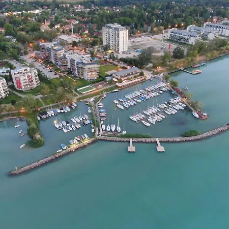 Szeplak No.1. アパート